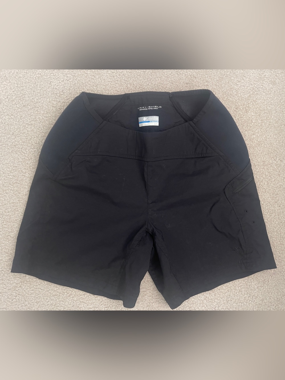Columbia Women's Black Athletic Shorts with Side Pocket